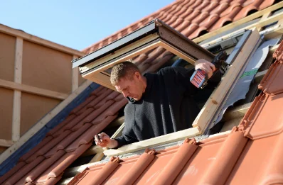 Pose de fenêtres de toit Velux à Yvecrique